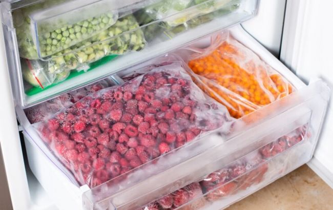 Ці помилки допускають усі під час заморожування продуктів у морозилці