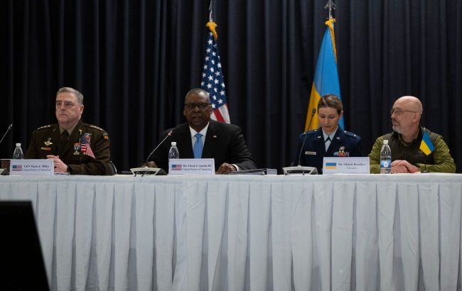 Резніков і глава Пентагону обговорили ситуацію на фронті і допомогу Україні