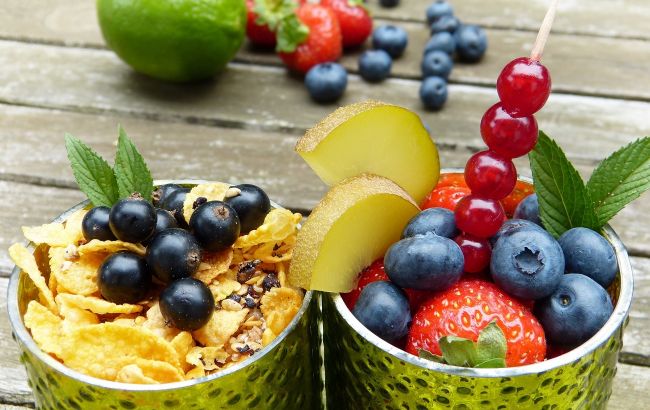 Названа самая полезная лесная ягода, которая поможет вашему зрению