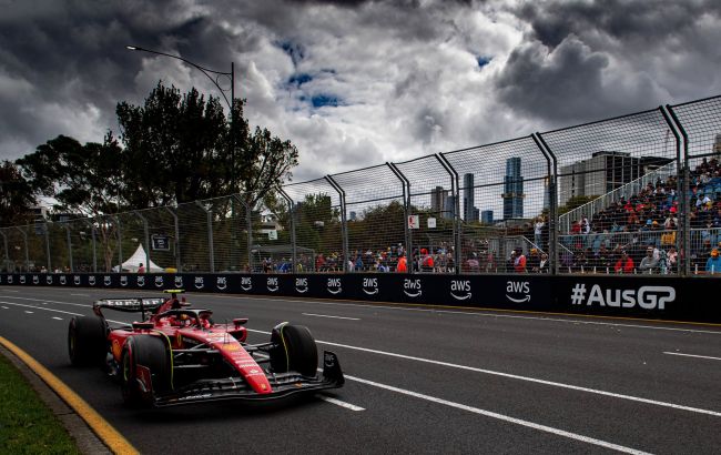 "Феррарі" вирішила оскаржити штраф Сайнса: він втратив 12 очок у Мельбурні