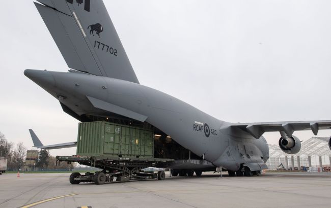 Канада передала Україні три симулятори ведення бою на Leopard 2