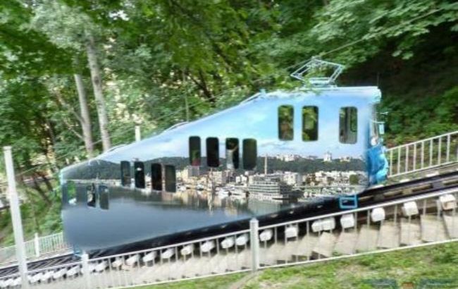 Киевский фуникулер изменил внешний вид