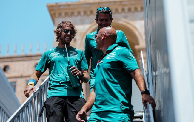 Четырехкратный чемпион Формулы-1 Феттель снова проявил солидарность с Украиной