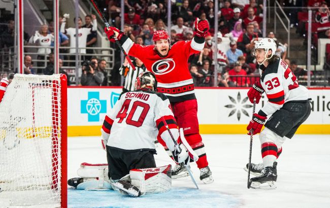 "Кароліна" стала першим фіналістом на Сході: відео всіх голів вечора НХЛ