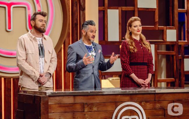 МастерШеф Підлітки 1 сезон: учасники отримали іменні кітелі