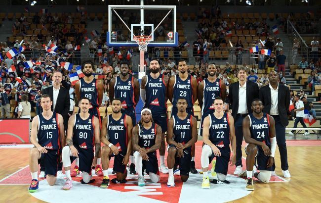 Франция запретила баскетболистам сборных играть в РФ и Беларуси