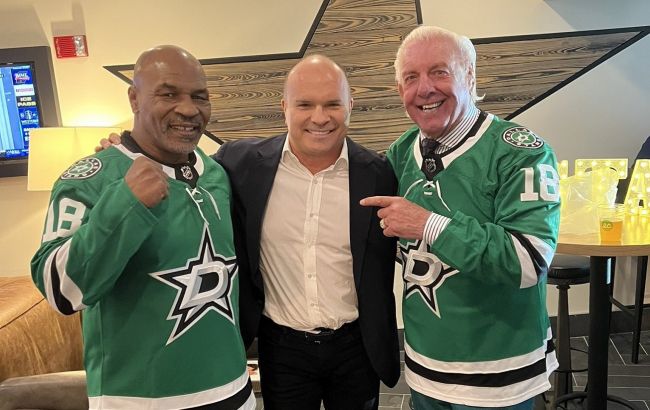 "Залізний Майк" Тайсон відвідав хокей у компанії елітного тафгая: за кого вболівав легенда