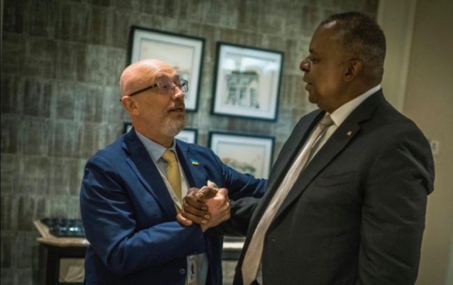 Резніков зустрівся з главою Пентагону: домовилися працювати над перемогою України