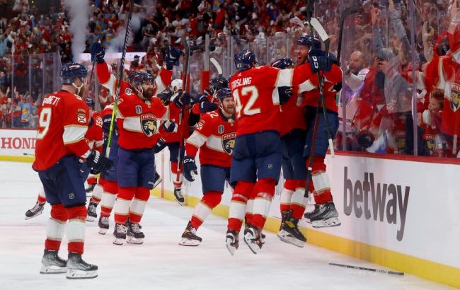 Кубок Стенлі: "Флорида" в овертаймі вперше перемогла "Вегас" у фіналі