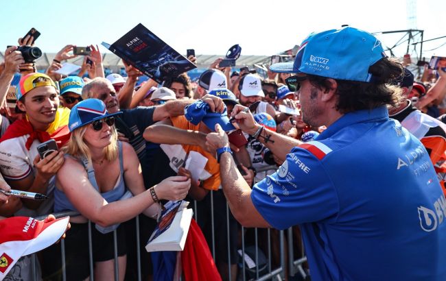 "Астон Мартин" заменит Феттеля 2-кратным чемпионом мира