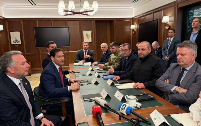 На столі перемовин у Маямі графік виборів в Україні та "обмін територіями", - WSJ