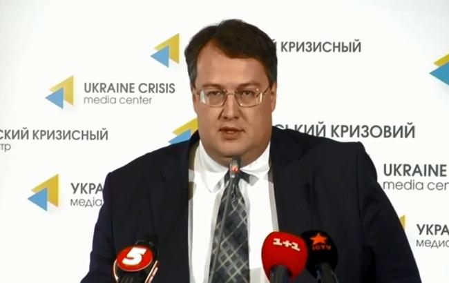 Геращенко предлагает Раде сажать в тюрьму за организацию проплаченных митингов