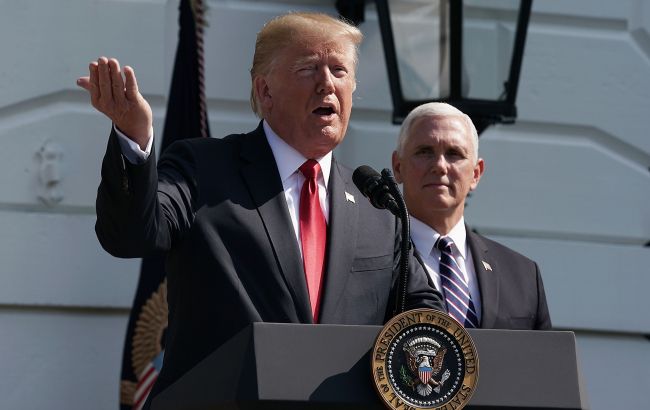 Трамп вимагає знищити матеріали справи про імпічмент