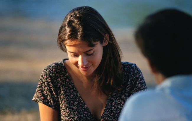 Боїшся заговорити з незнайомцями? Ось покрокова інструкція, яка допоможе впоратися