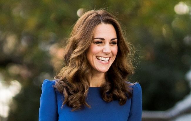 Леди совершенство: Кейт Миддлтон блистала в изумрудном пальто на параде в честь Дня святого Патрика