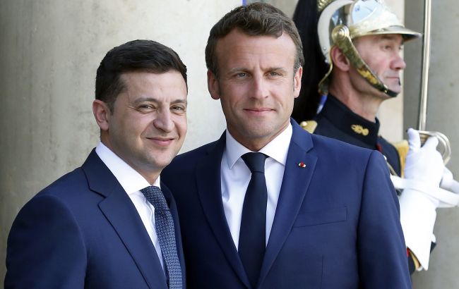 Зеленський і Макрон виступили за термінове скликання ТКГ та режим тиші на Донбасі