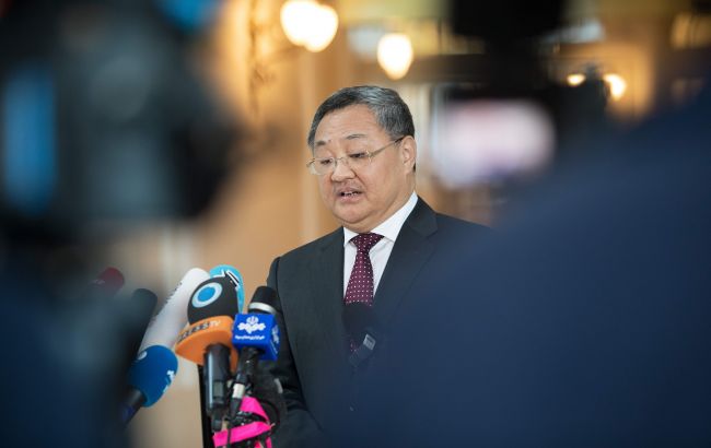 Пекін не на боці РФ? У Китаї прояснили позицію щодо війни Україні