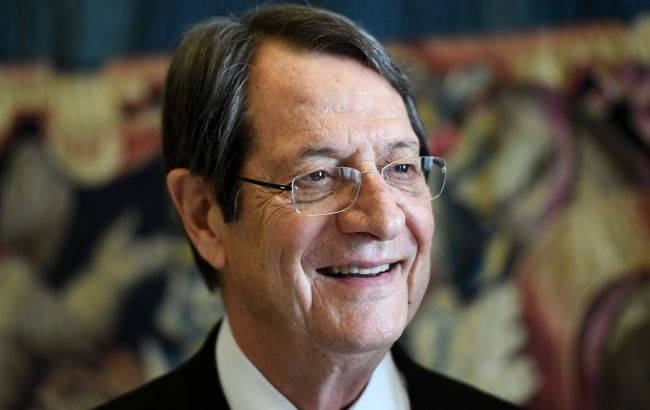 Кипр не намерен возвращаться к программе "золотых паспортов"