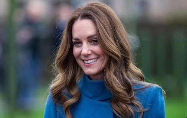 Брючный костюм и гольф: Кейт Миддлтон вышла в свет в безупречном осеннем образе