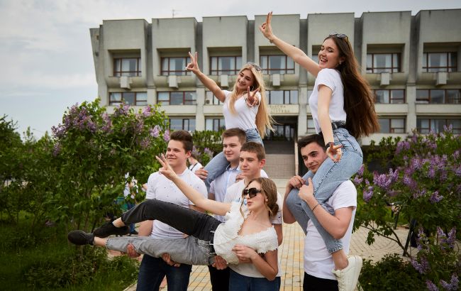 Стало відомо, коли буде останній дзвоник в Україні