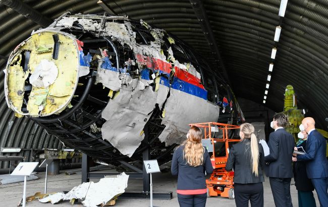 Попереднє провадження у справі MH17 завершено. Судді та адвокати дослідили уламки