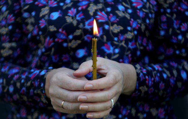 Духовная польза удаленно: священник объяснил, как провести Радоницу за границей