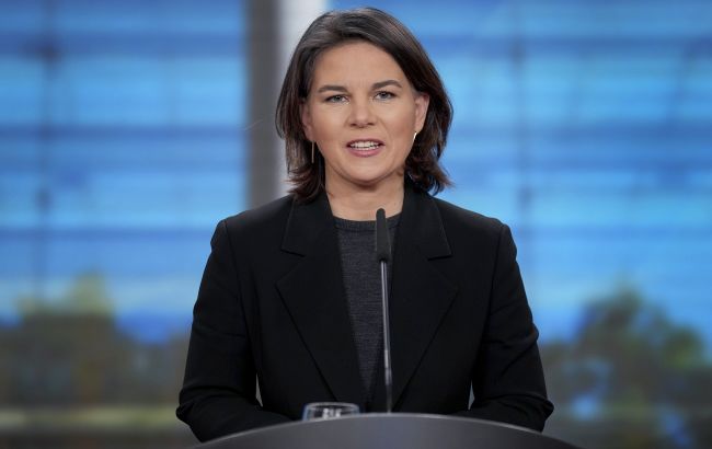 Німеччина серйозно ставиться до ядерних погроз Путіна, - Бербок