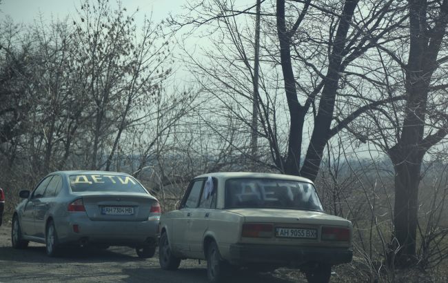 Обстріл лікарень, пологових будинків і театру в Маріуполі: експерт пояснив, чому не можна використовувати таблички "Діти"