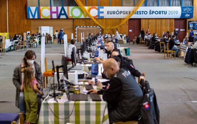 Словаччина продовжила тимчасовий захист українцям: умови