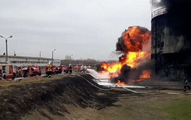 Воздушный удар, пожар и паника: что происходит в российском Белгороде