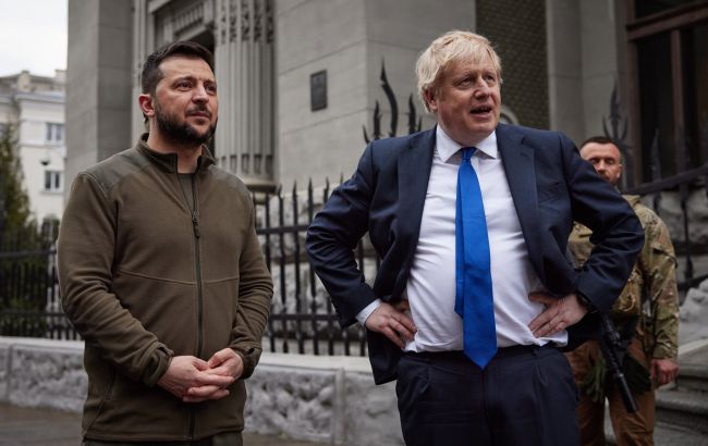 Джонсон заявил, что ушел бы в отставку из-за Украины