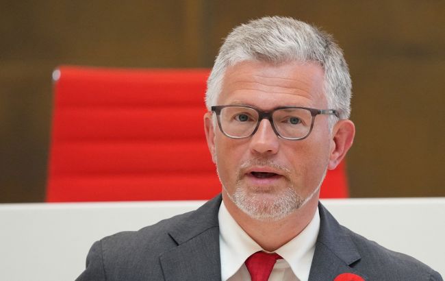 Надскладна операція. У МЗС сказали, скільки Україні потрібно танків та БМП для контрнаступу