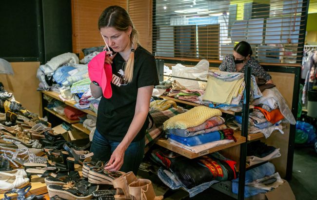 "Життя важке". Чому українські біженці виїжджають із Канади