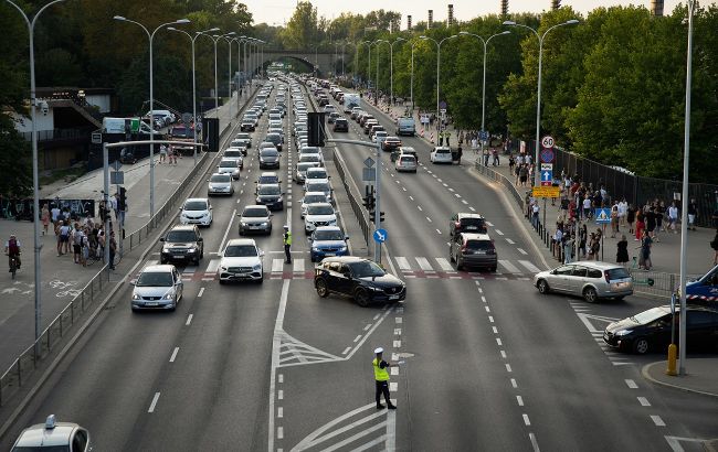 Жорсткі штрафи і вилучення прав. У Польщі почалося "полювання" на порушників ПДР