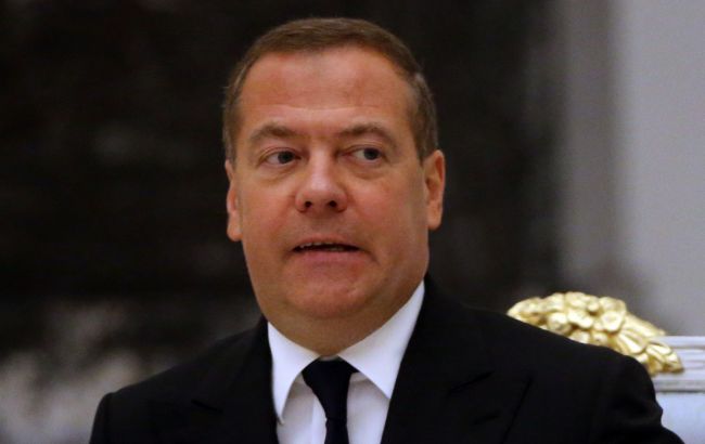 Встав на стежку війни з Росією: Медведєв назвав Трампа "ворогом"