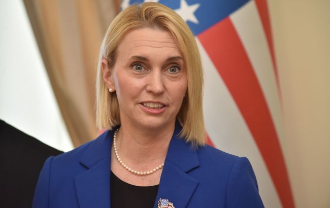 Посол США підтвердила початок навчання українських пілотів на F-16 в Арізоні