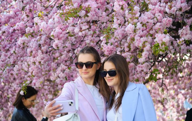 Скільки днів відпочиватимуть українці у травні і чи будуть додаткові вихідні