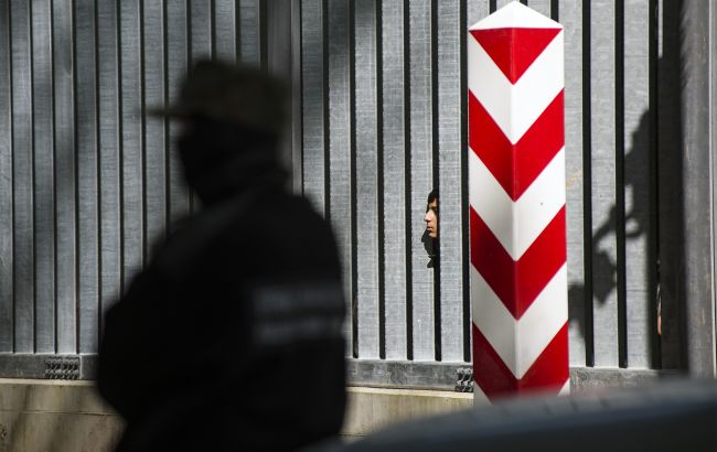 Мігранти атакують: Польща зупинила масову спробу прориву кордону з Білорусі