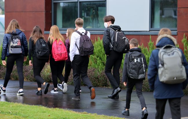 Каникулы или дистанционка: в СНБО рассказали о работе школ и вузов