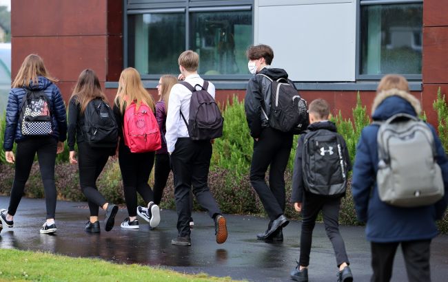 Дистанционно или нет? Как будут учиться украинские школьники с понедельника