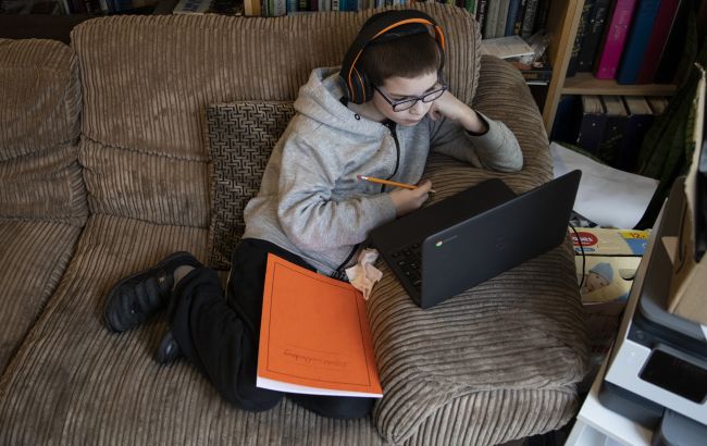 Сайти українських держорганів зроблять доступними для людей з порушенням зору чи слуху