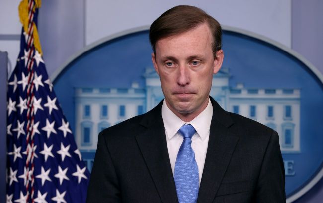 Это был дополнительный пакет. Белый дом подтвердил заморозку 100 млн долларов помощи Украине