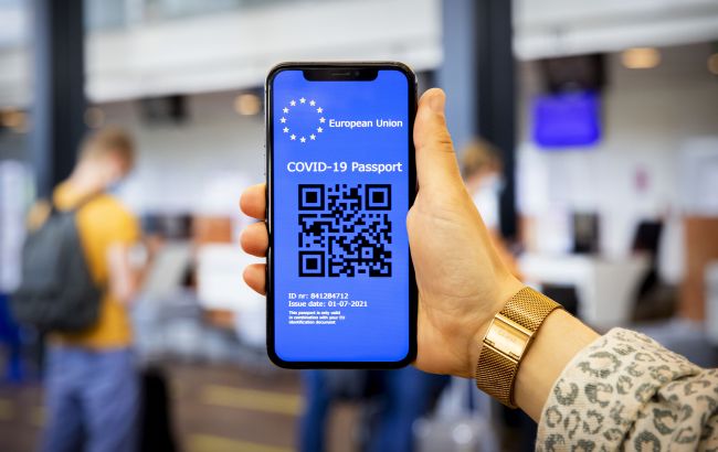 У Франції стався збій в інформаційній системі з видачі санітарних перепусток