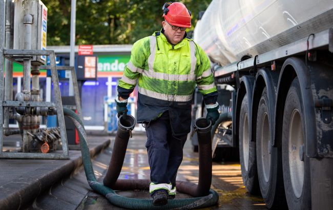Що буде з цінами на бензин в Україні: прогноз НБУ