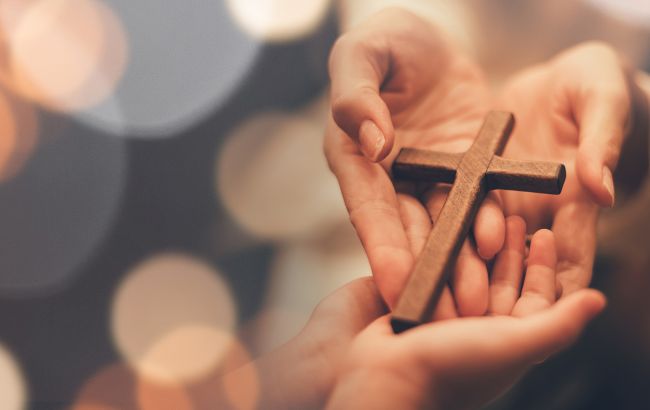 Как правильно здороваться на Пасху: кто и что должен говорить