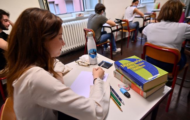 Санкції на тисячі євро. Як в країнах ЄС штрафують батьків за шкільні прогули дітей