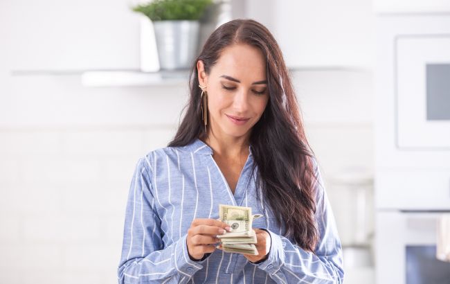 Заробляєш більше, ніж він? Як не втратити стосунки та підтримати партнера: поради психолога