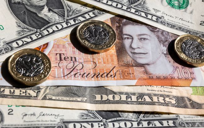 Британський фунт упав до рекордно низького рівня