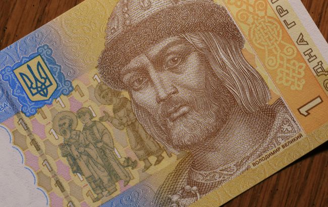 Часть купюр до 10 гривен перестали принимать в магазинах: как их обменять