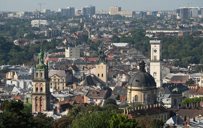 Квартира у Херсоні &ndash; за 2,8 річних зарплати, а у Львові &ndash; майже 10 років: бліц про ринок нерухомості